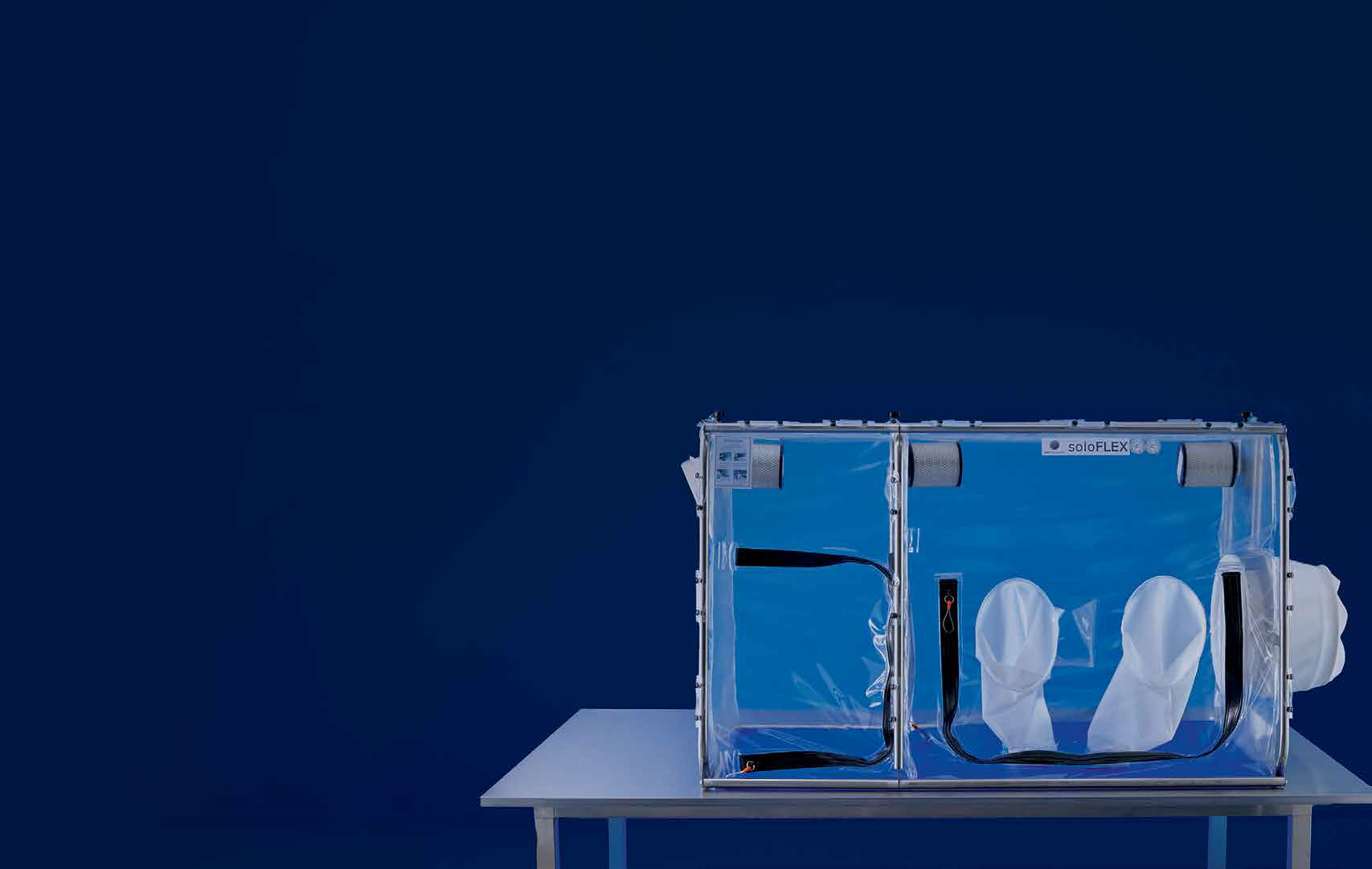 soloFLEX™ Benchtop Isolator