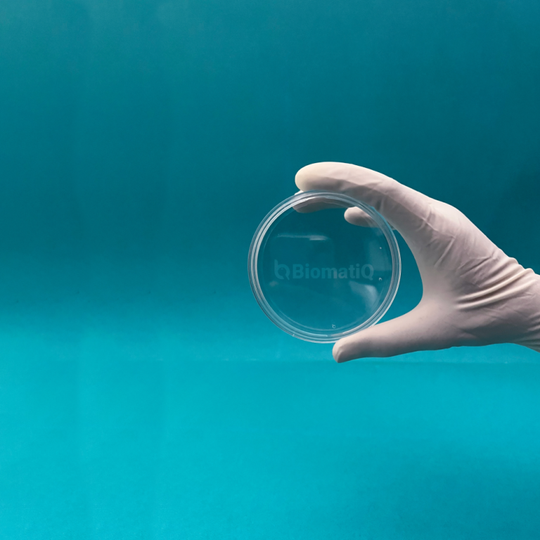 Lockable Contact Plates, 55mm, PS, Gamma Sterile,10 pcs/sleeve; 108 sleeves/Pack